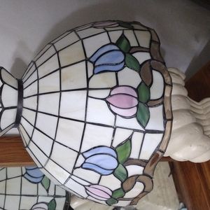 Stained glass lamp shade (antique)
